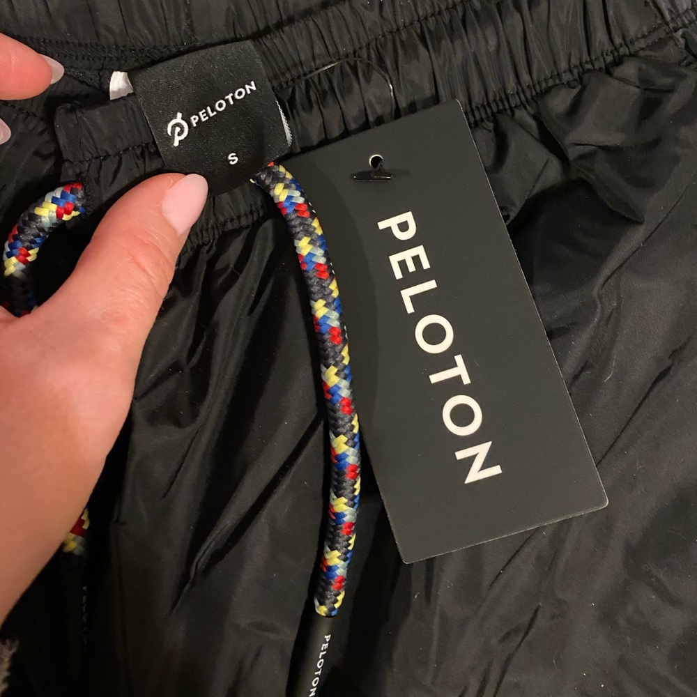 NWT‼️ Peloton Joggers - Picture 8 of 8